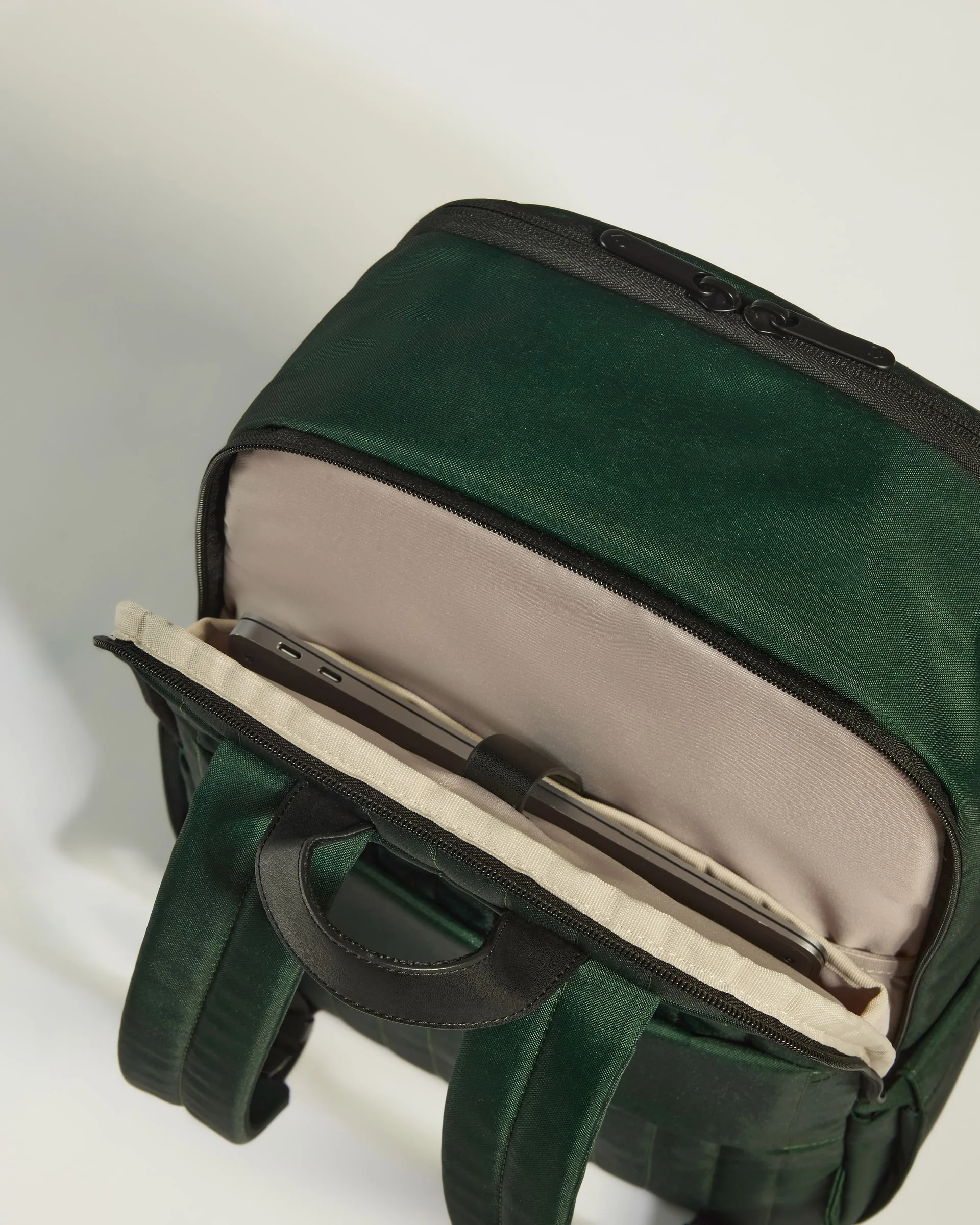 Backpack in Antler Green - Urban Light - Image 5