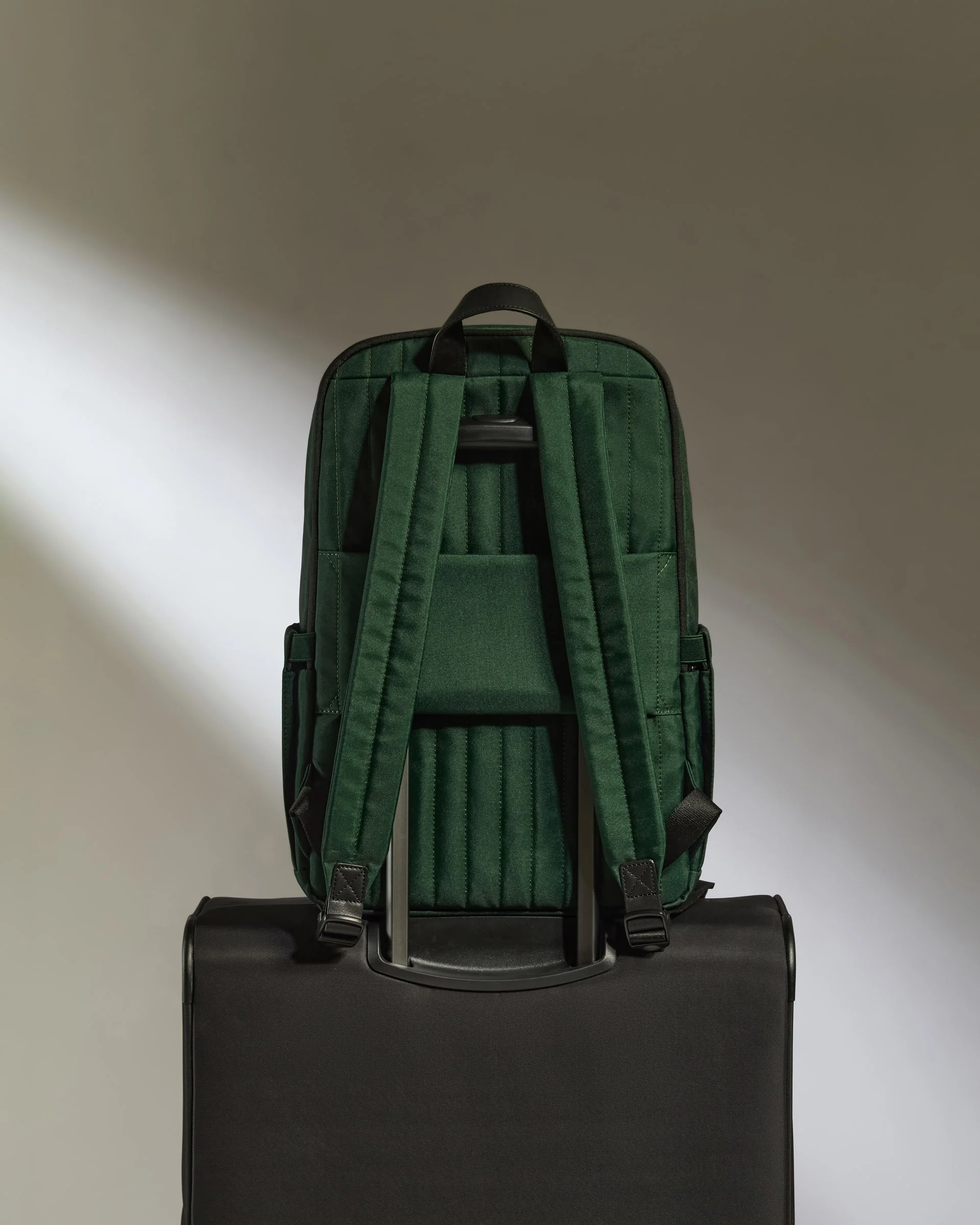 Backpack in Antler Green - Urban Light - Image 6
