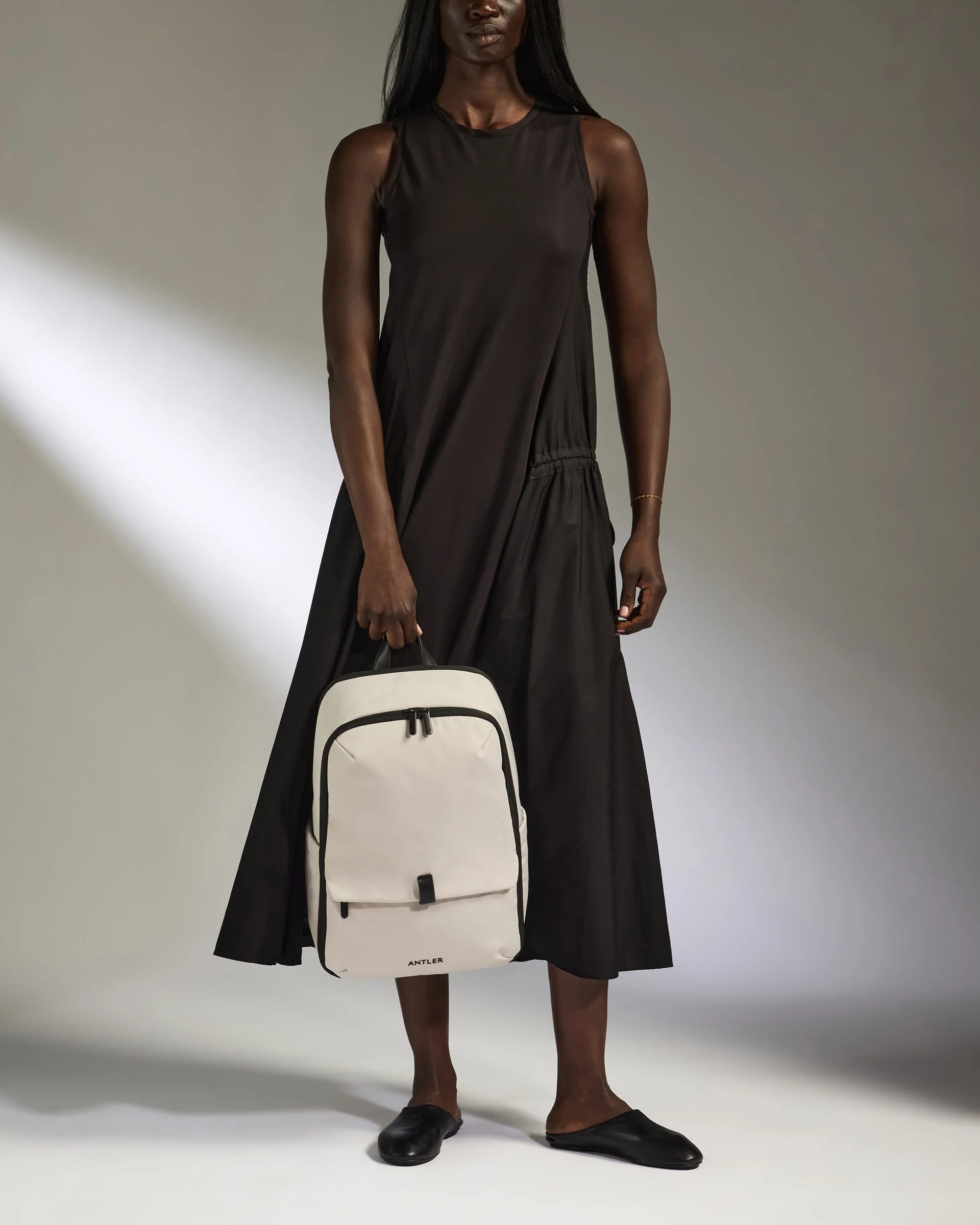 Backpack in Taupe - Urban Light - Image 3