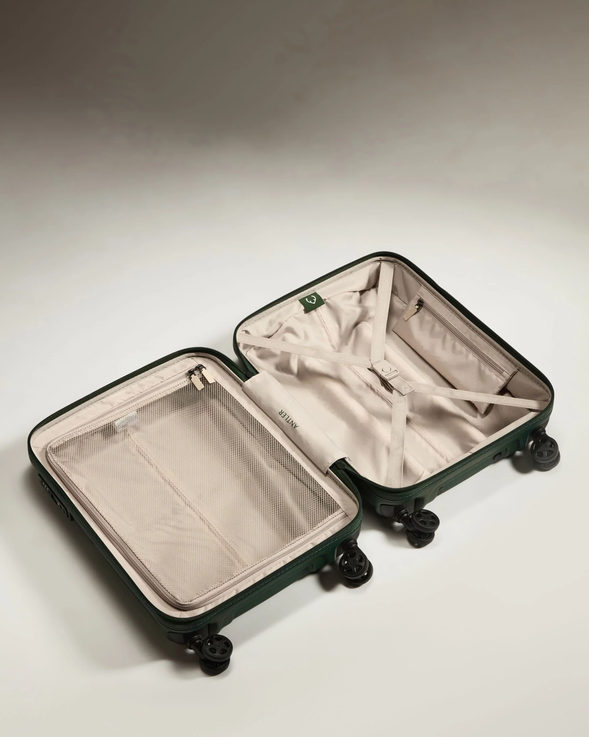 Cabin Suitcase in Antler Green - Single Stripe - Image 4