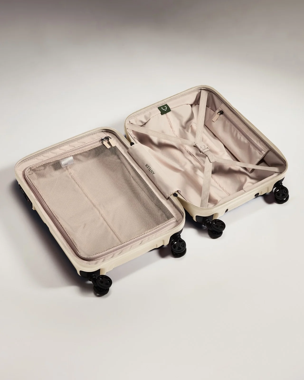 Cabin Suitcase in Wheat Beige - Single Stripe - Image 3