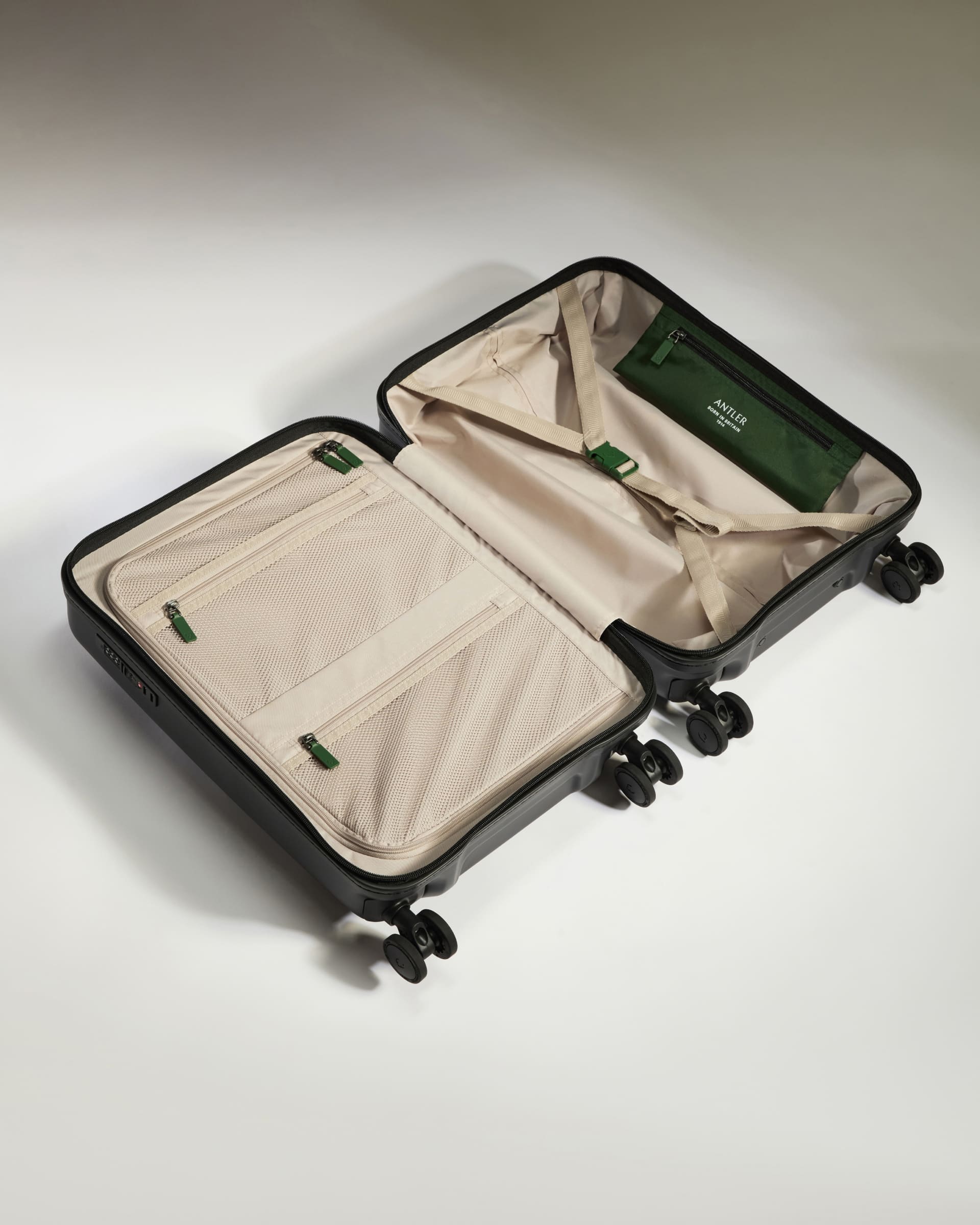 Cabin with Pocket Suitcase in Black - Icon Stripe - Image 4