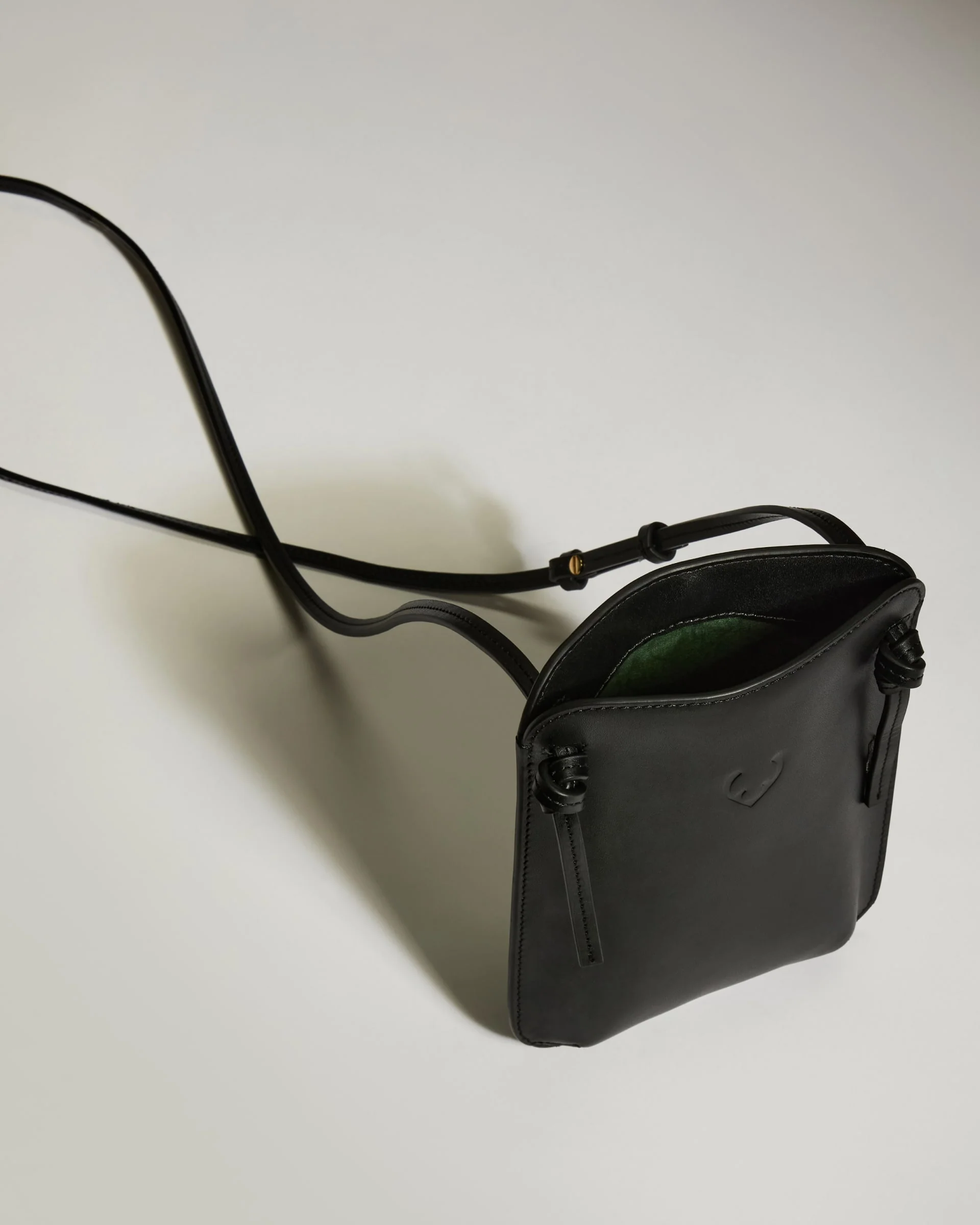 Crossbody Bag in Black Leather - Heritage Collection - Image 4