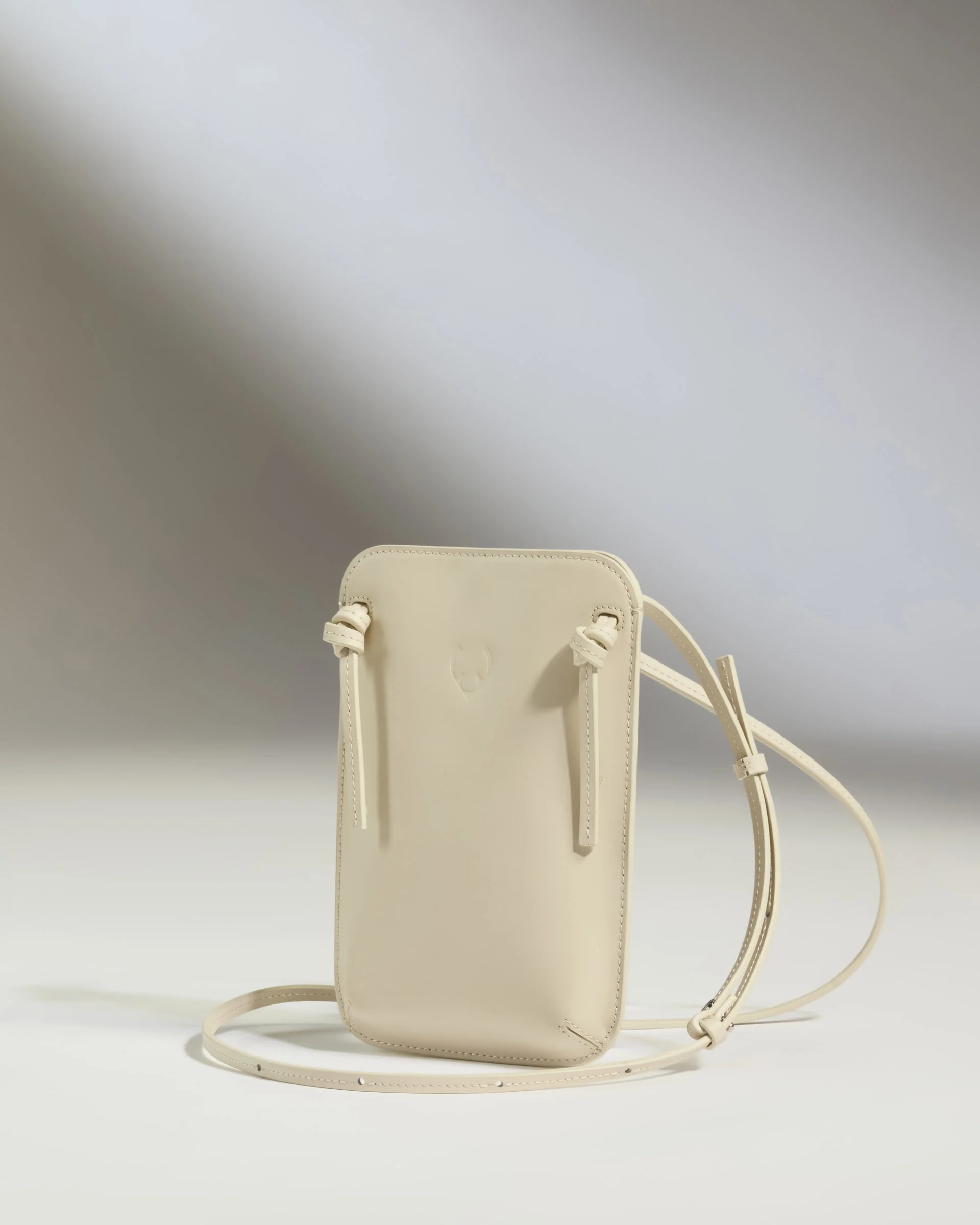 Crossbody Bag in Cream Leather - Heritage Collection