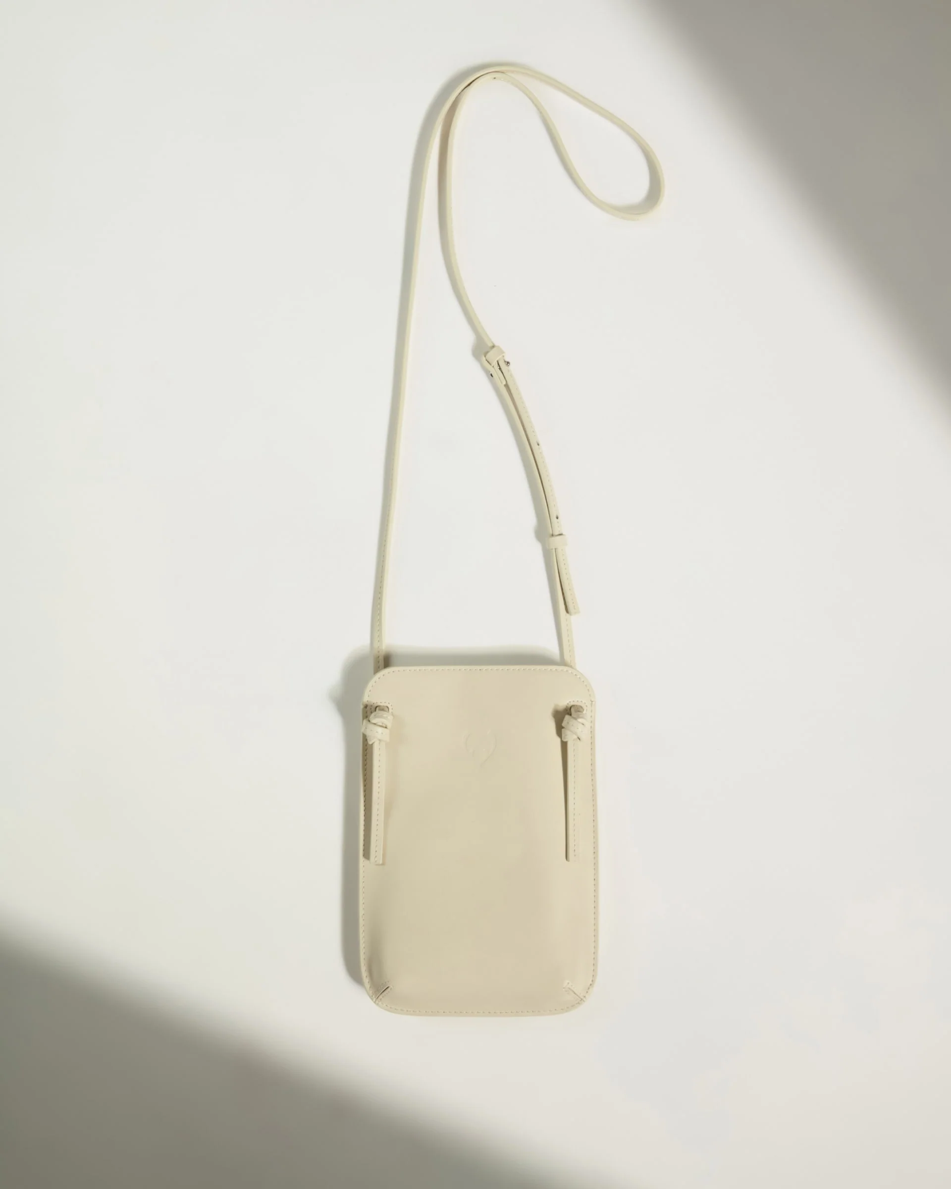 Crossbody Bag in Cream Leather - Heritage Collection - Image 4