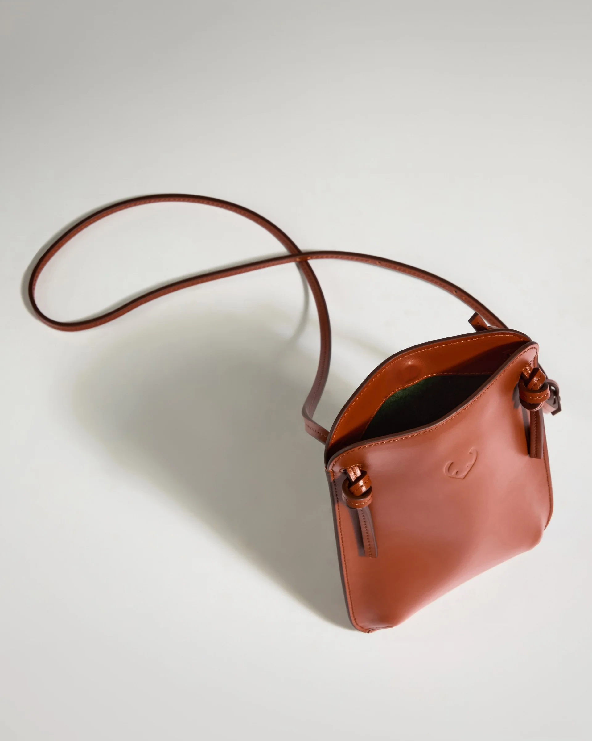 Crossbody Bag in Tan Leather - Heritage Collection - Image 5