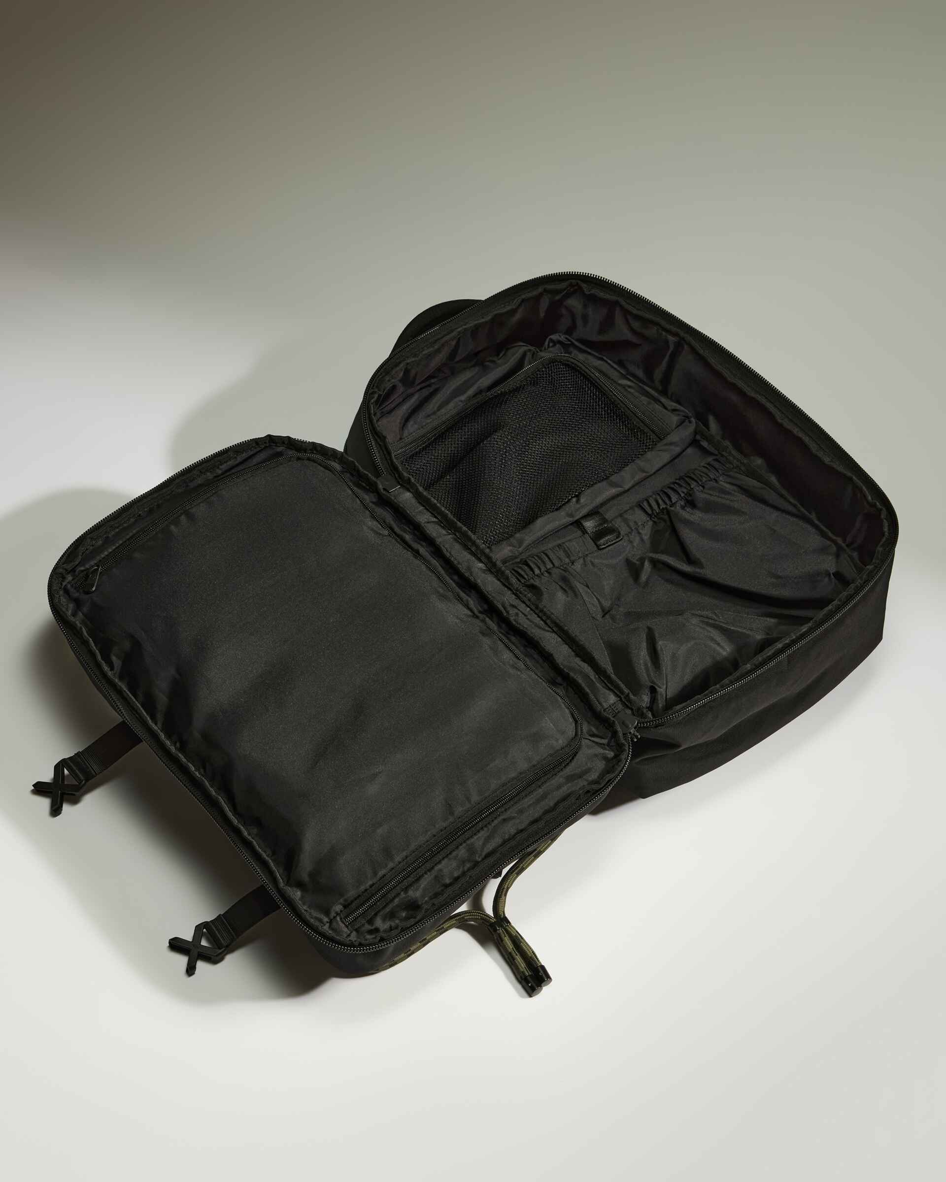 Discovery Backpack in Carbon Black - Image 3