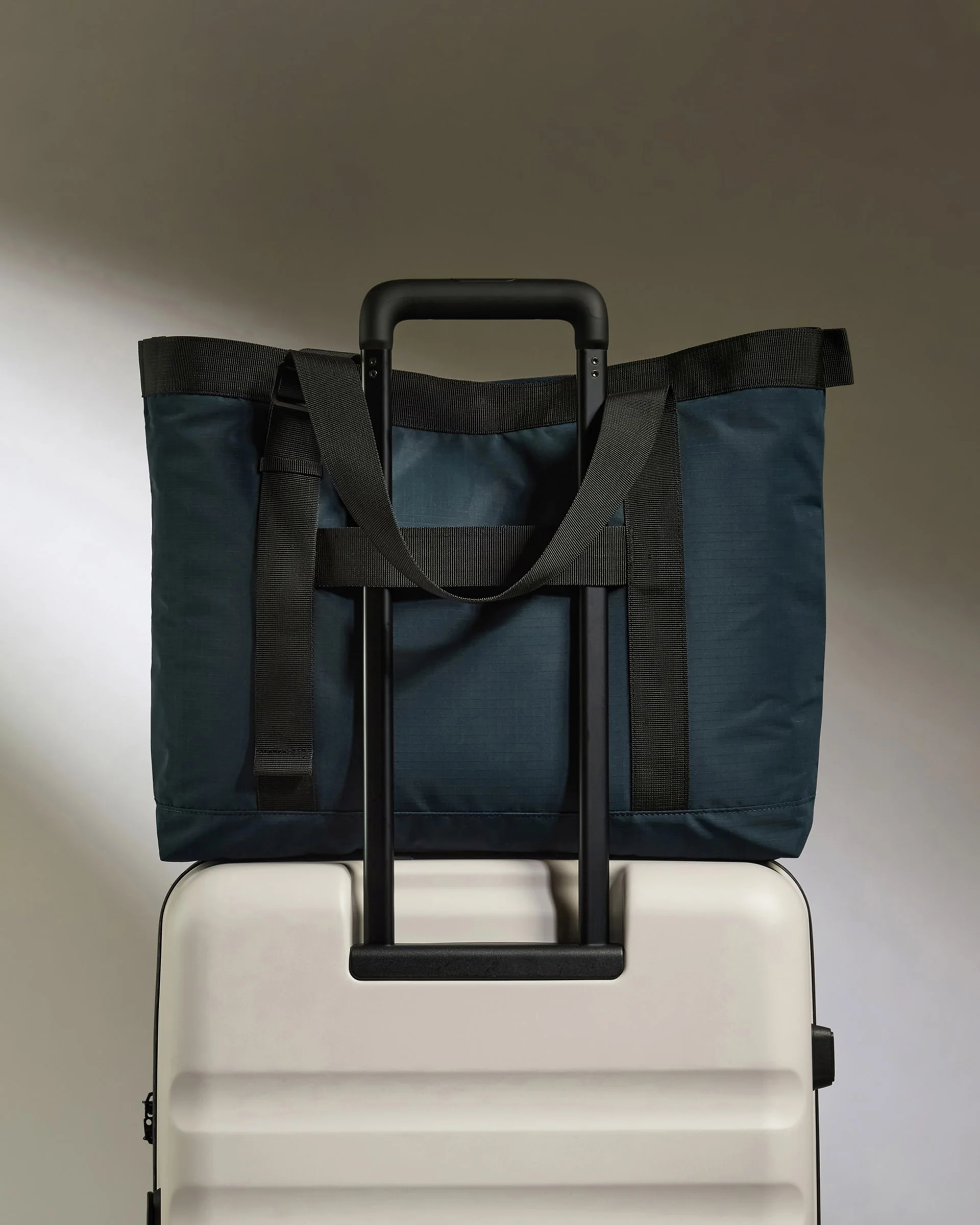 Essential Tote Bag in Navy - Image 4