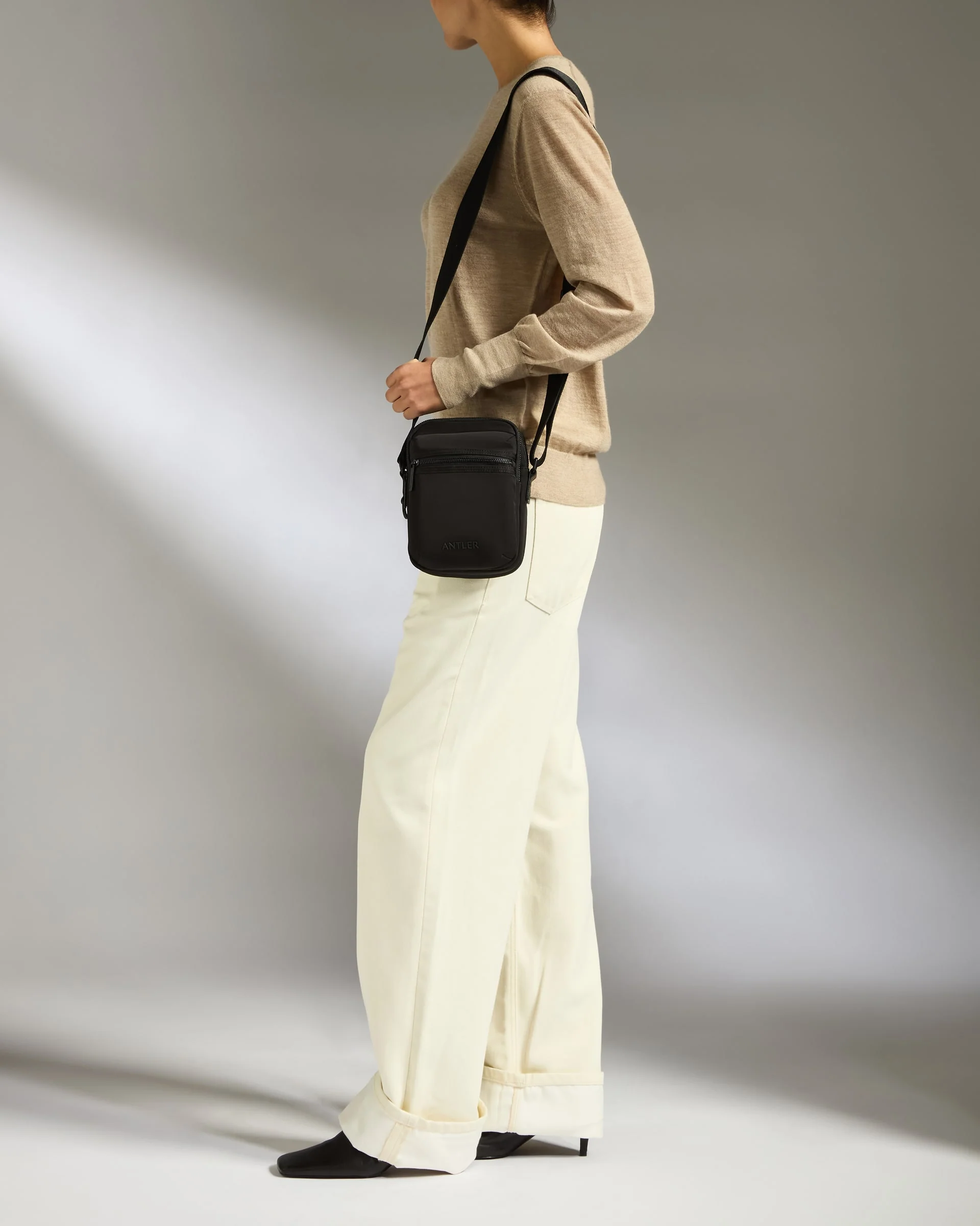 Icon Crossbody Bag in Black - Image 3