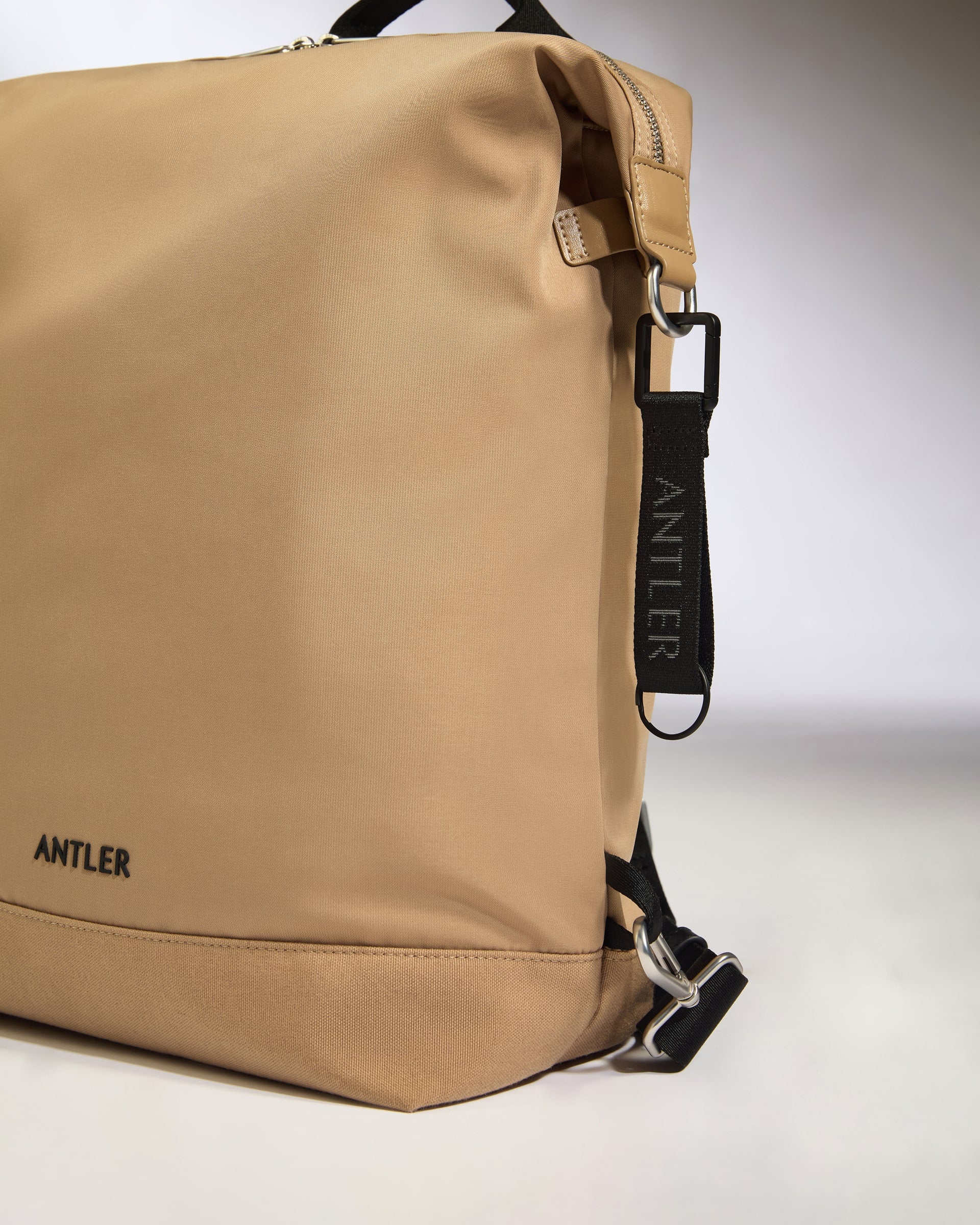 Icon Keyring in Black - Image 4