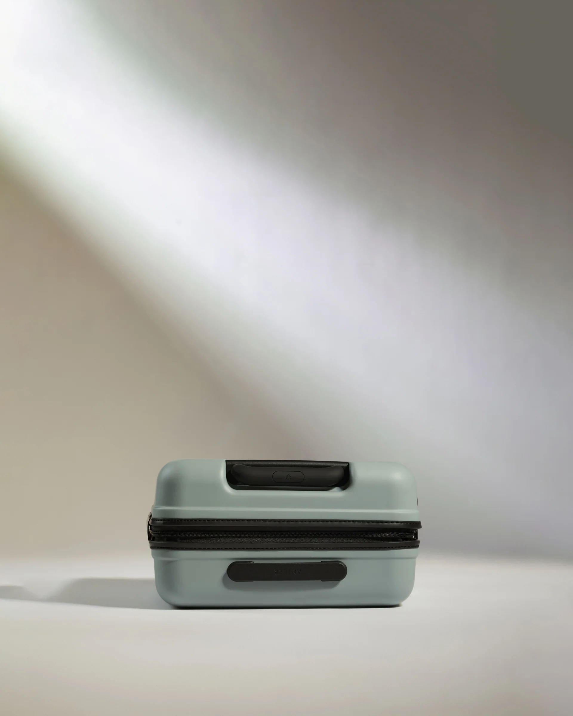 Cabin Suitcase in Mist Blue - Icon Stripe - Image 5