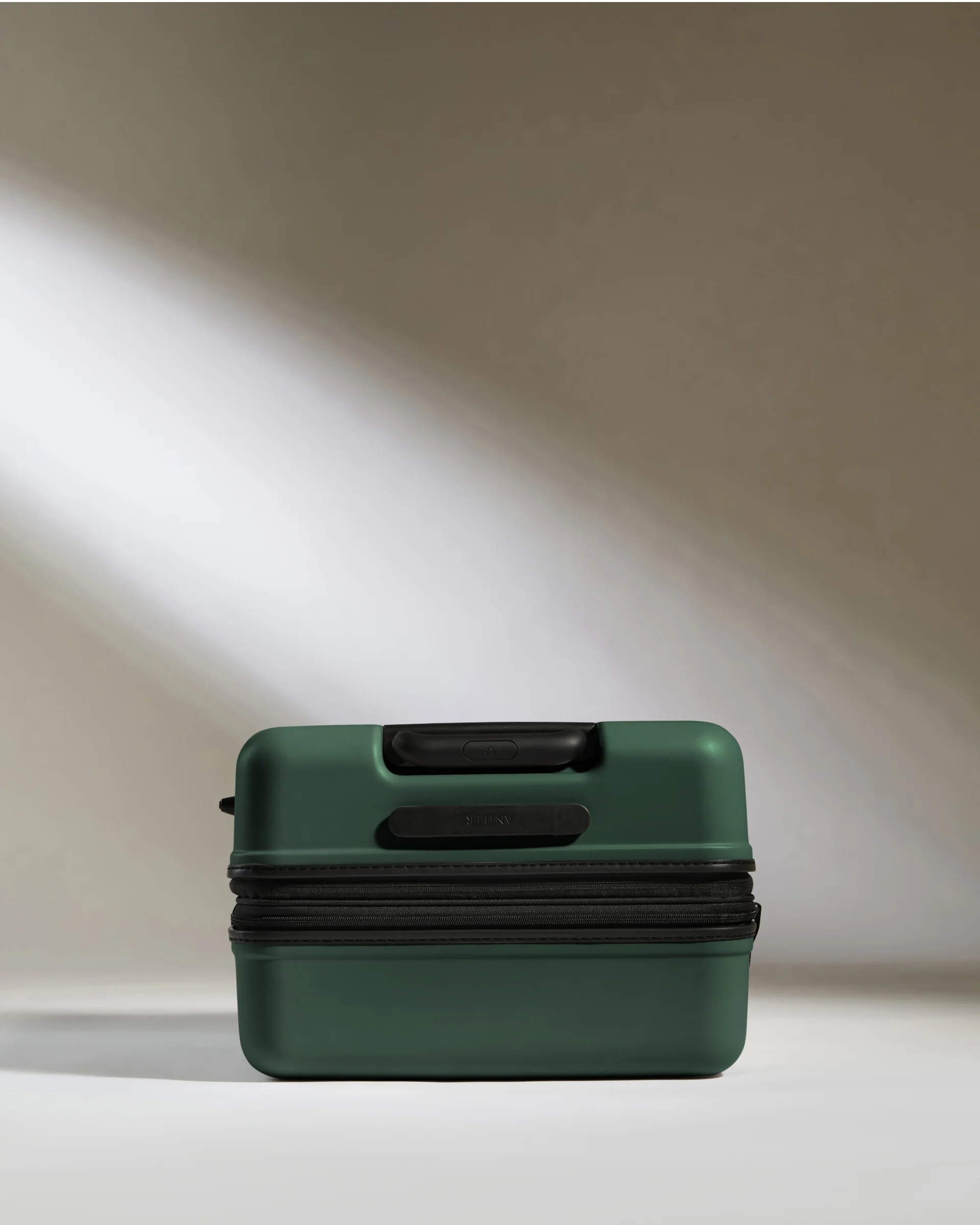 Medium Suitcase in Antler Green - Icon Stripe - Image 5