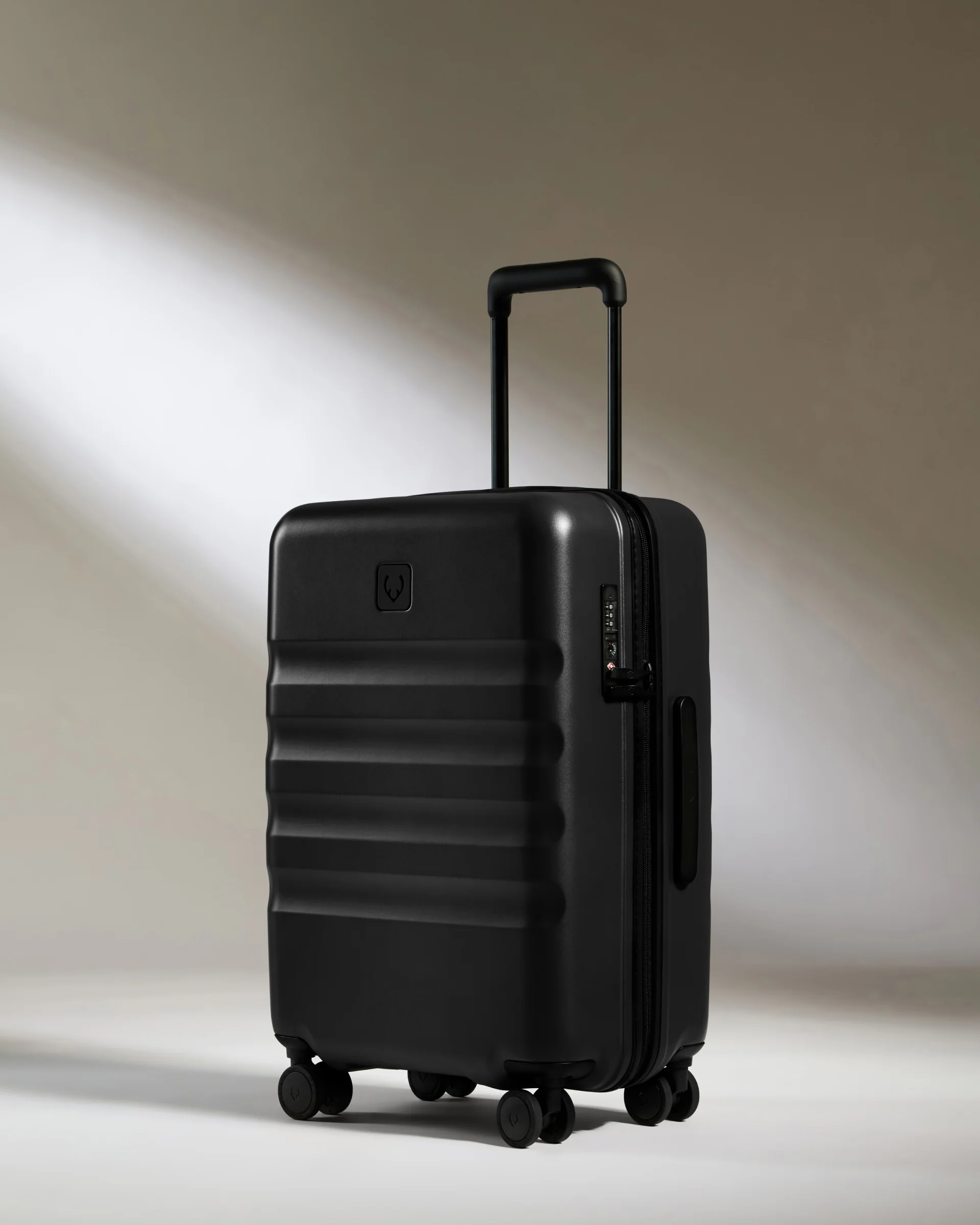 Large Cabin Suitcase Set in Black - Icon Stripe - Image 3