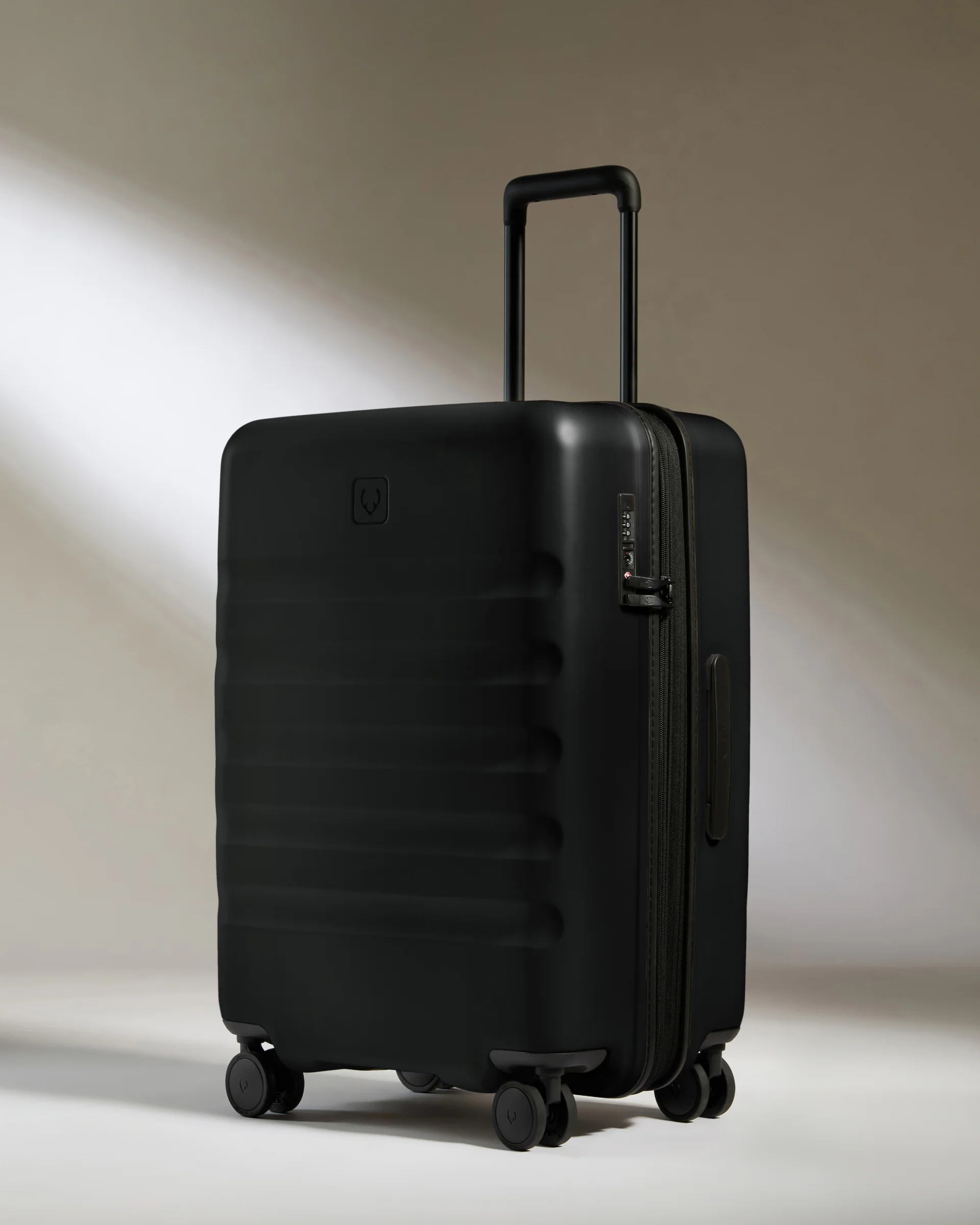 Large Cabin Suitcase Set in Black - Icon Stripe - Image 4