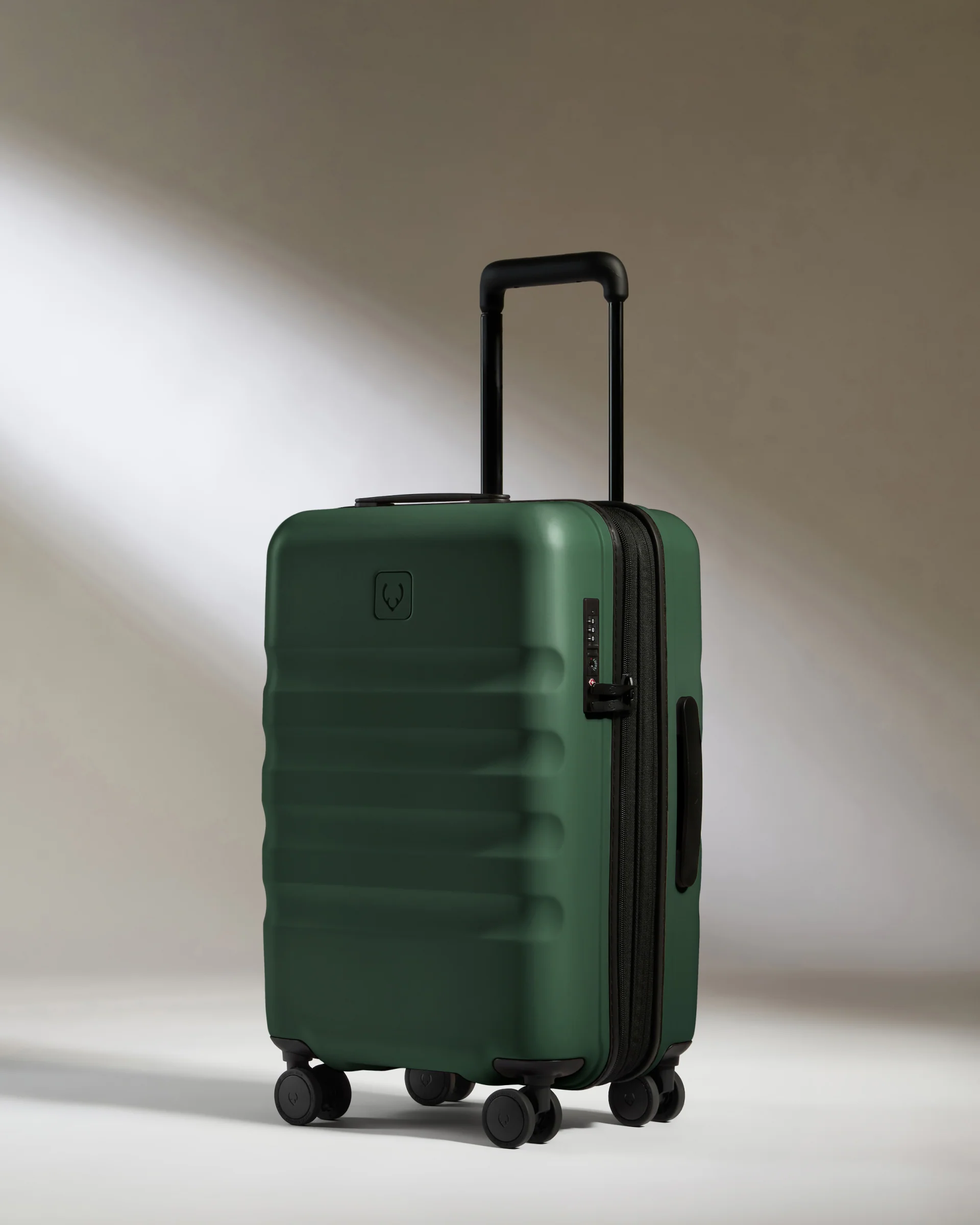 Expandable Cabin Suitcase Set  in Antler Green - Icon Stripe - Image 3