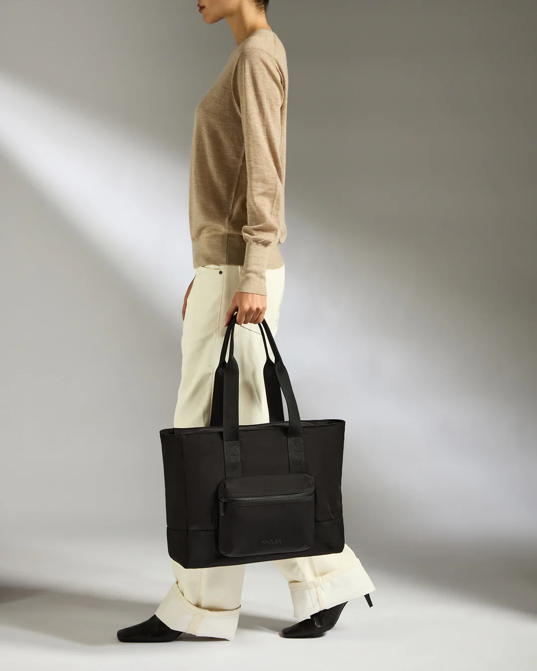 Icon Tote Bag in Black - Image 3