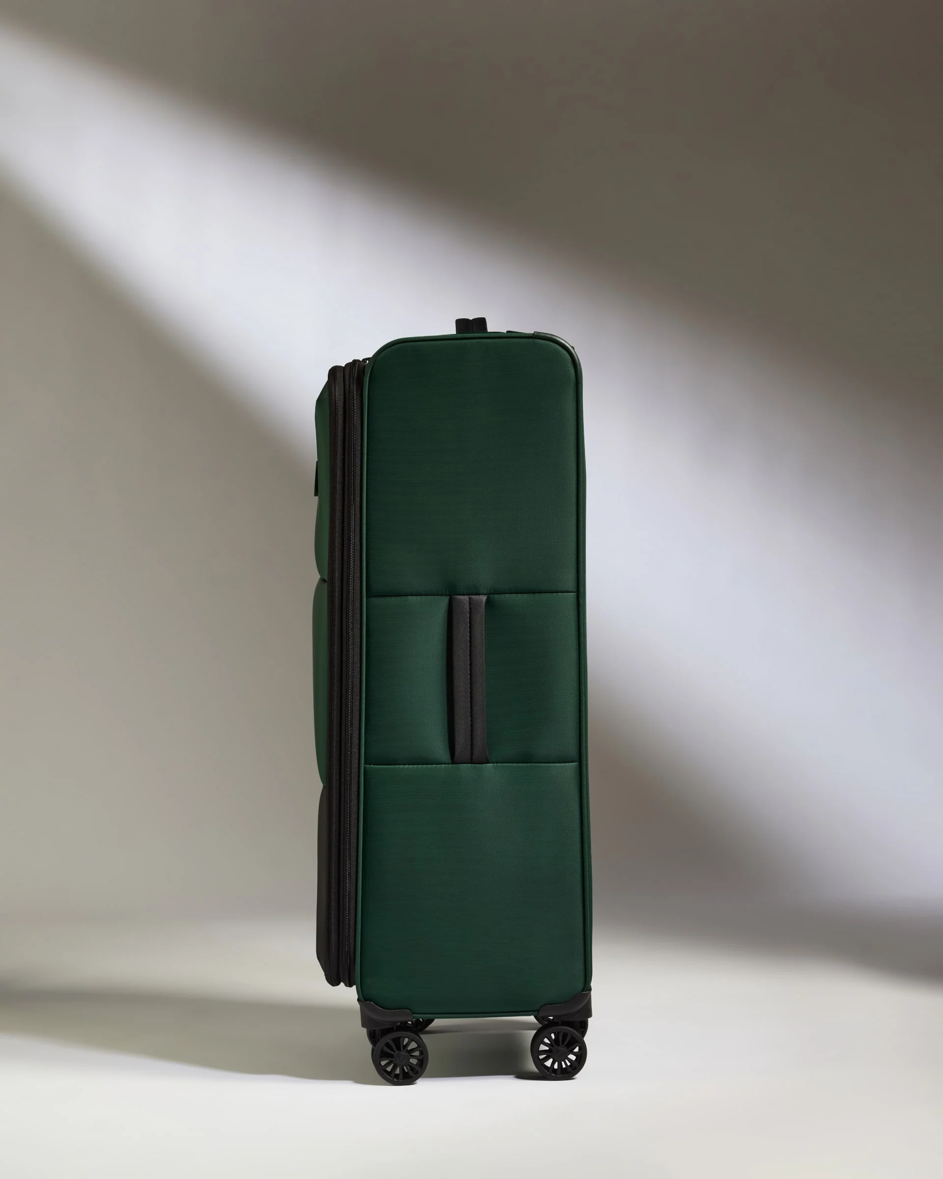 Lightest Large Suitcase in Antler Green - Soft Stripe 2.0 - Image 3