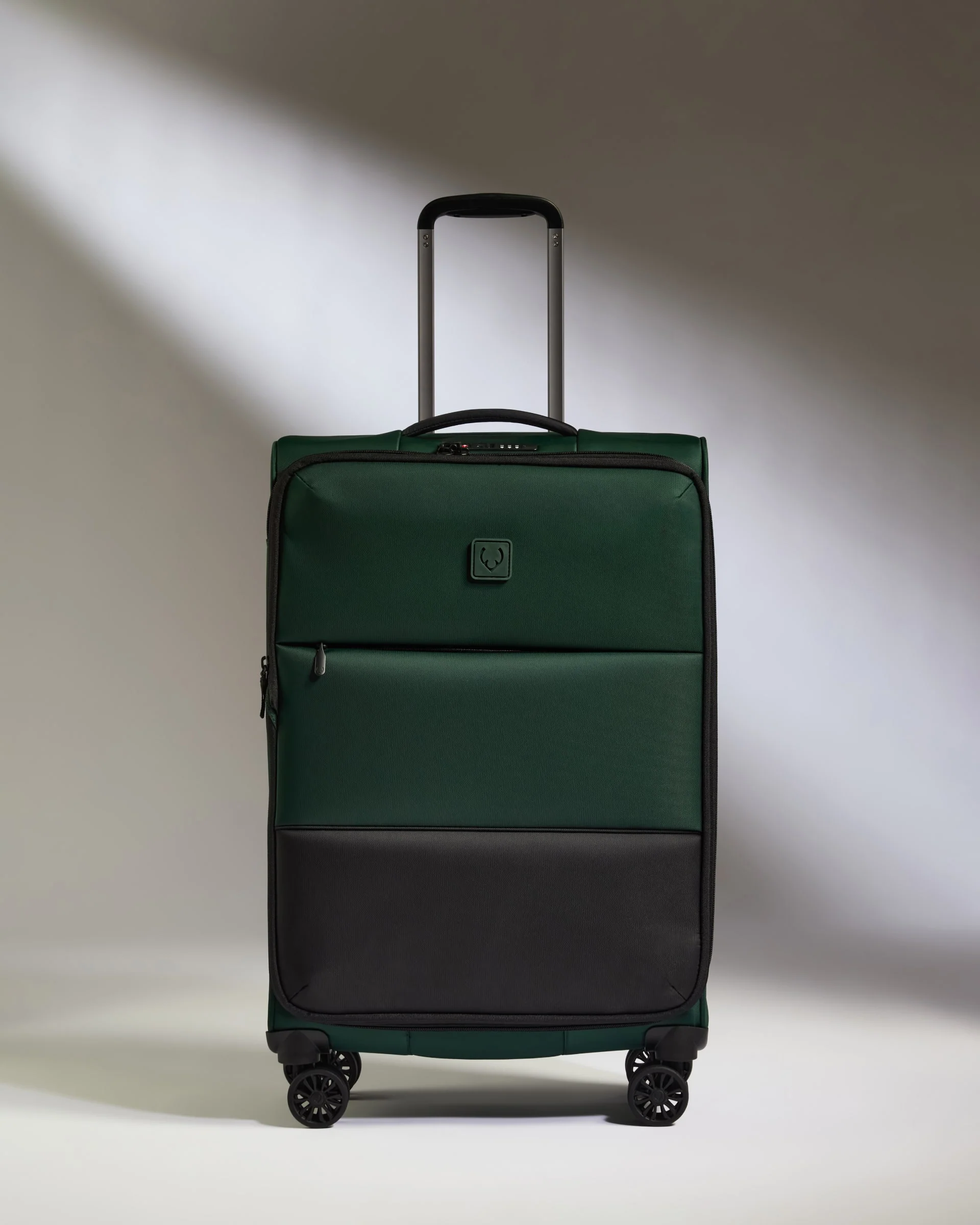 Lightest Medium Suitcase in Antler Green - Soft Stripe 2.0 - Image 4