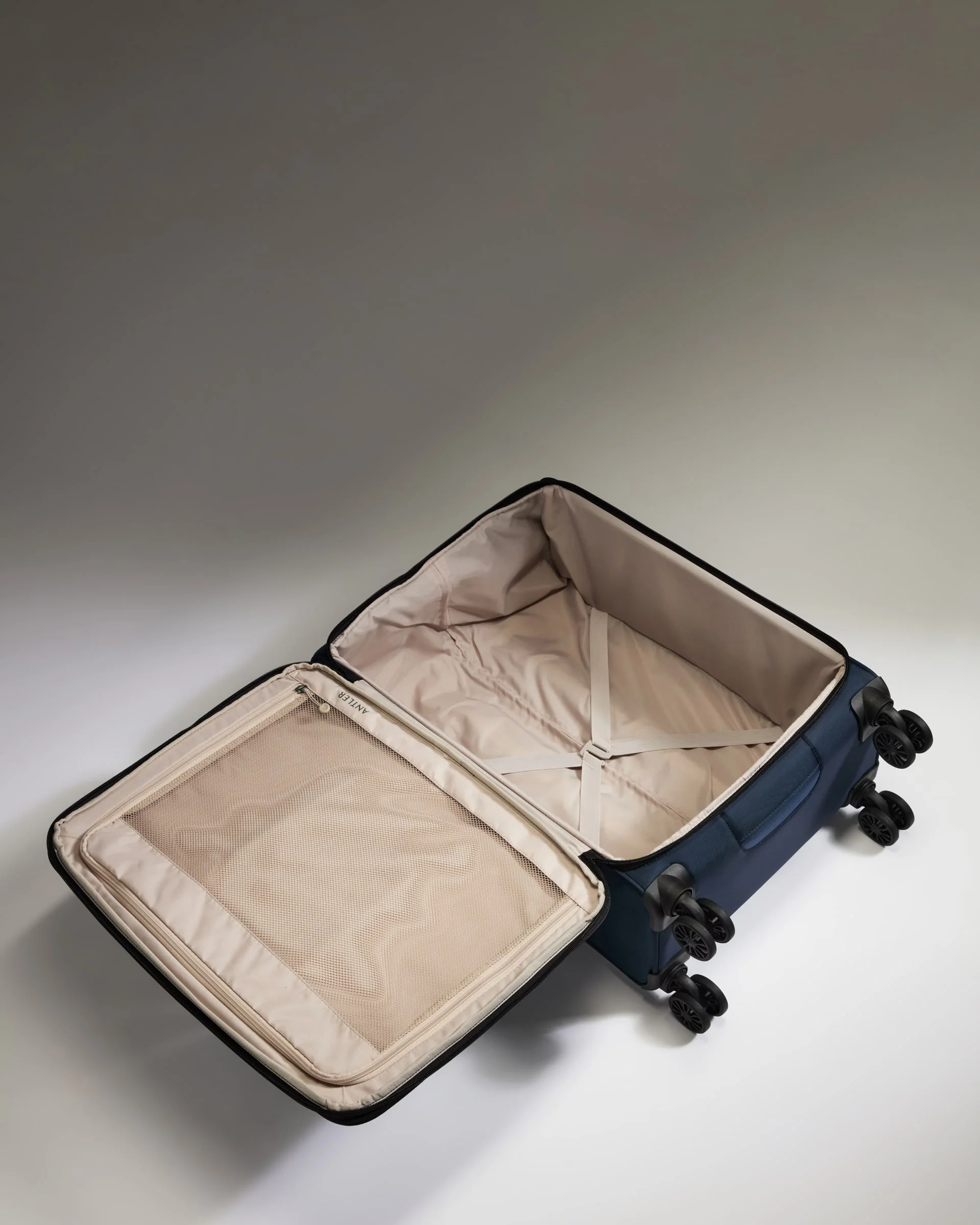 Lightest Medium Suitcase in Indigo Blue - Soft Stripe 2.0 - Image 3